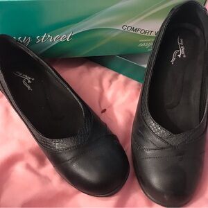Easy Street Black Comfort Ballet Flats wedges size 8 dress shoes new